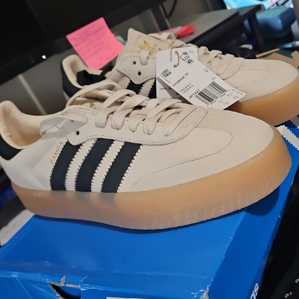 Adidas Cream and Black Samba Sneakers - Picture 2 of 4